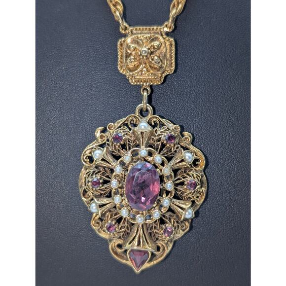 VTG 60's Gold Tone Faux Pearl Amethyst Color Rhinestone Pendant 22" Necklace - Picture 4 of 6
